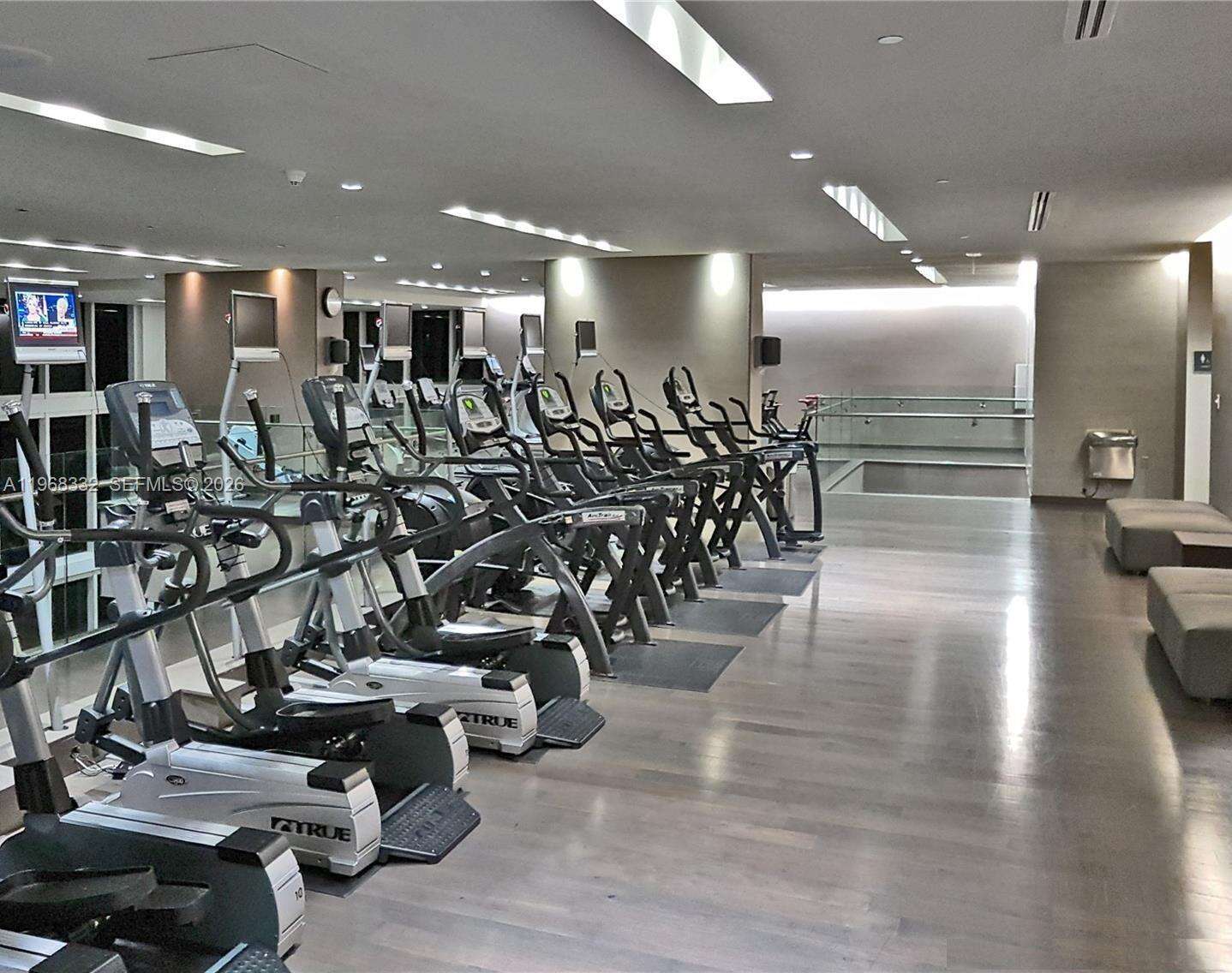 The Beach Club Two at 1830 Ocean Dr, Hallandale Beach, FL 33009 - For Rent photo 44