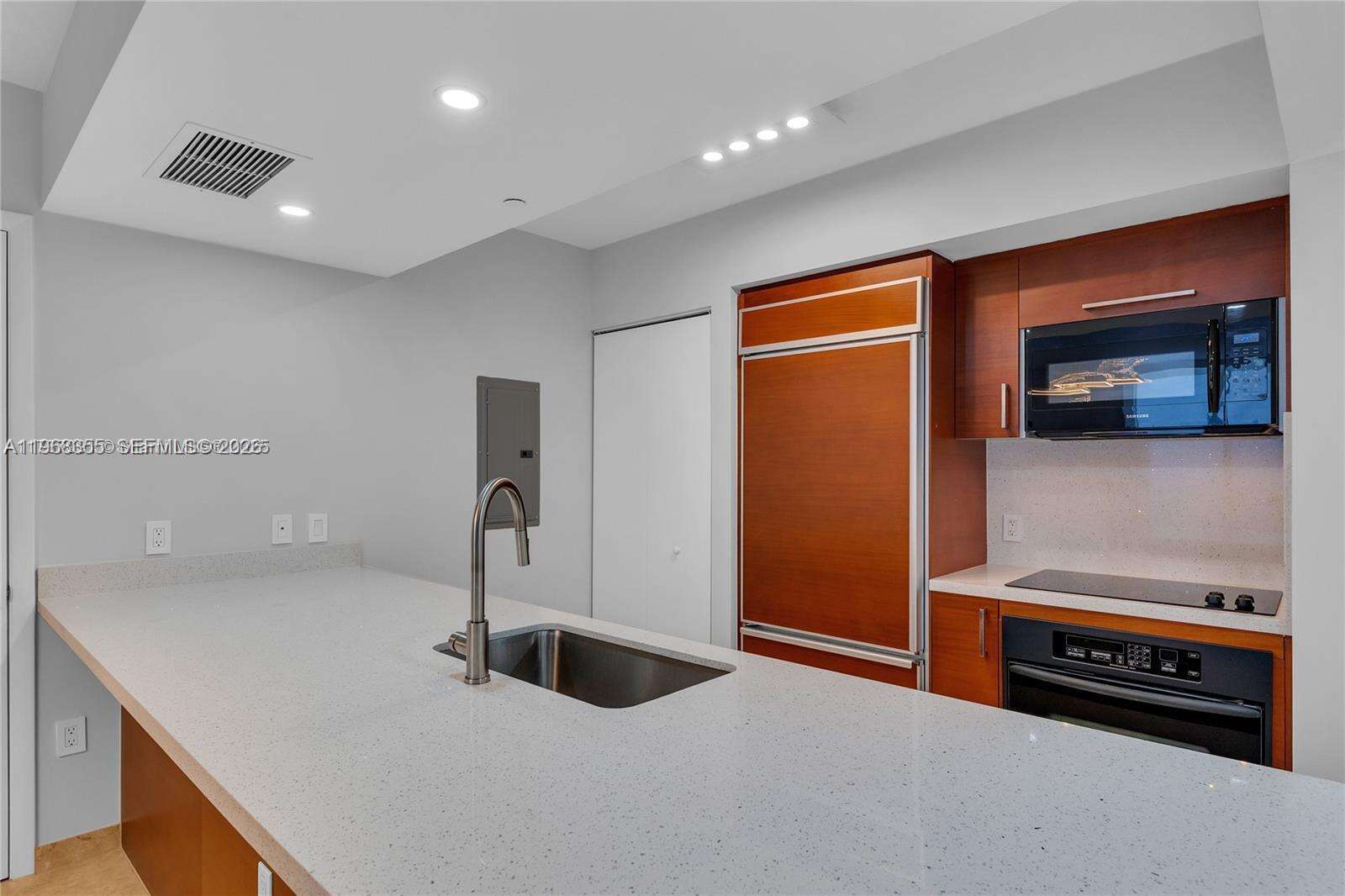 The Beach Club Two at 1830 Ocean Dr The Best, Hallandale Beach, FL 33009 - For Rent photo 8