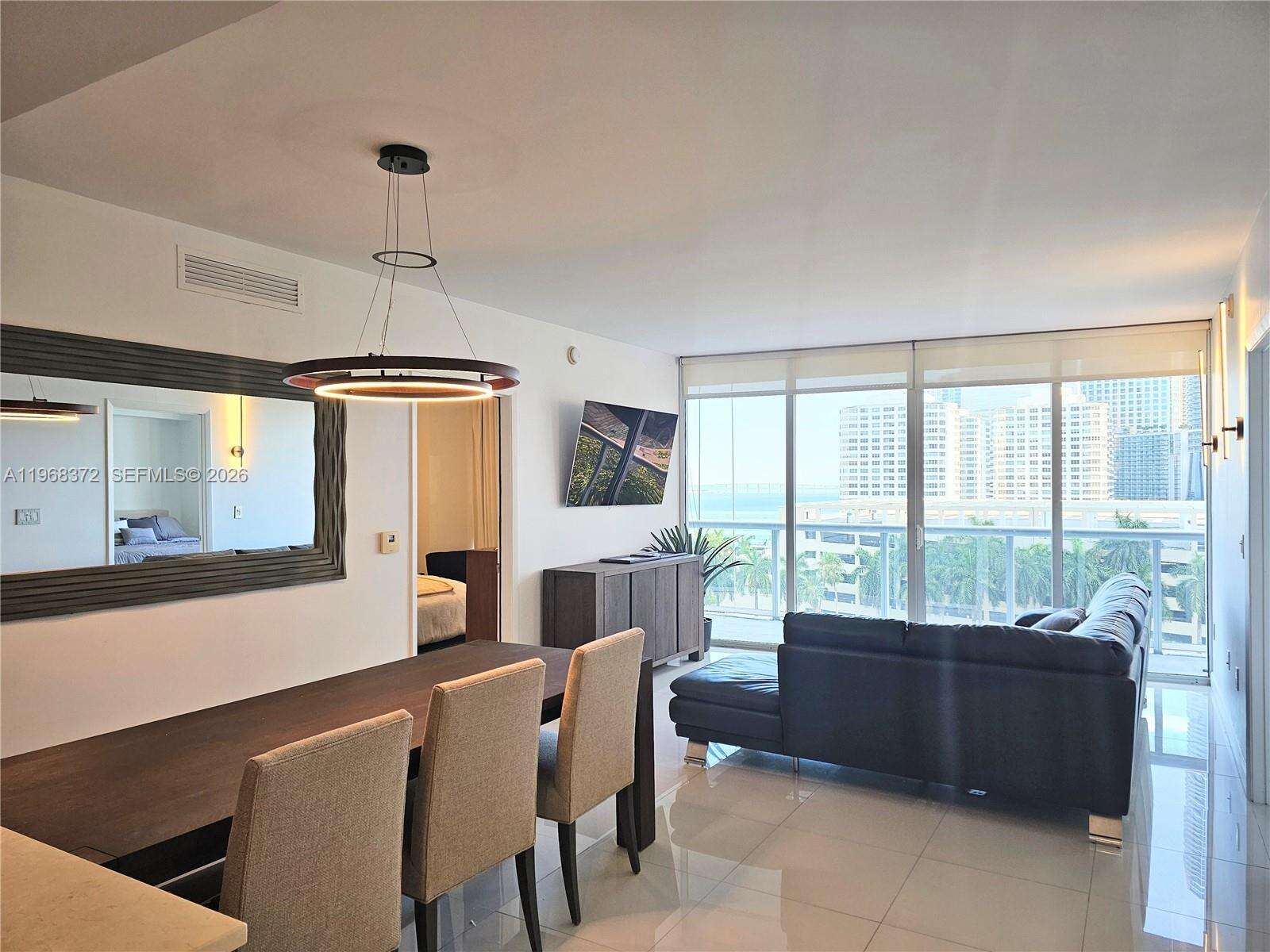Icon Brickell 2 at 495 Brickell Ave, Miami, FL 33131 - For Rent photo 2