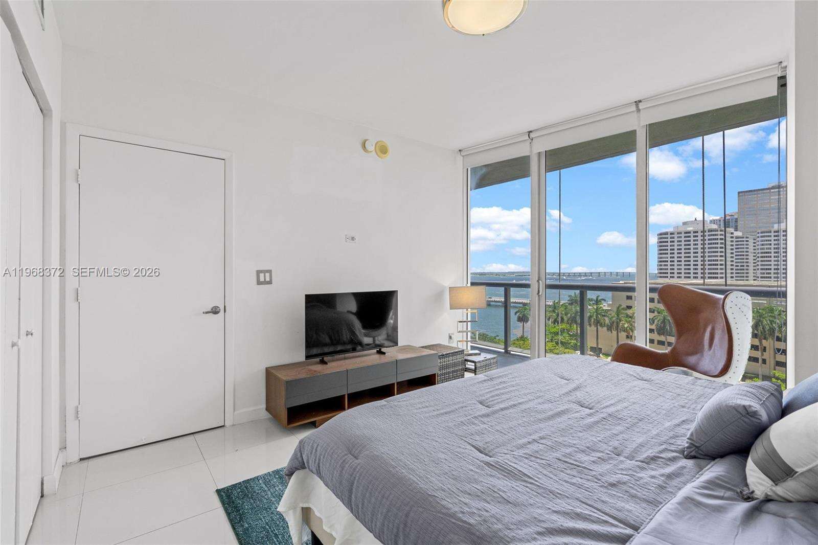 Icon Brickell 2 at 495 Brickell Ave, Miami, FL 33131 - For Rent photo 18