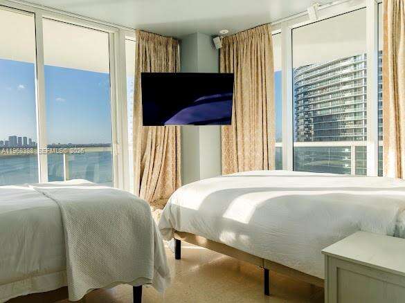 Icon at 450 Alton Rd, Miami Beach, FL 33139 - For Rent photo 23