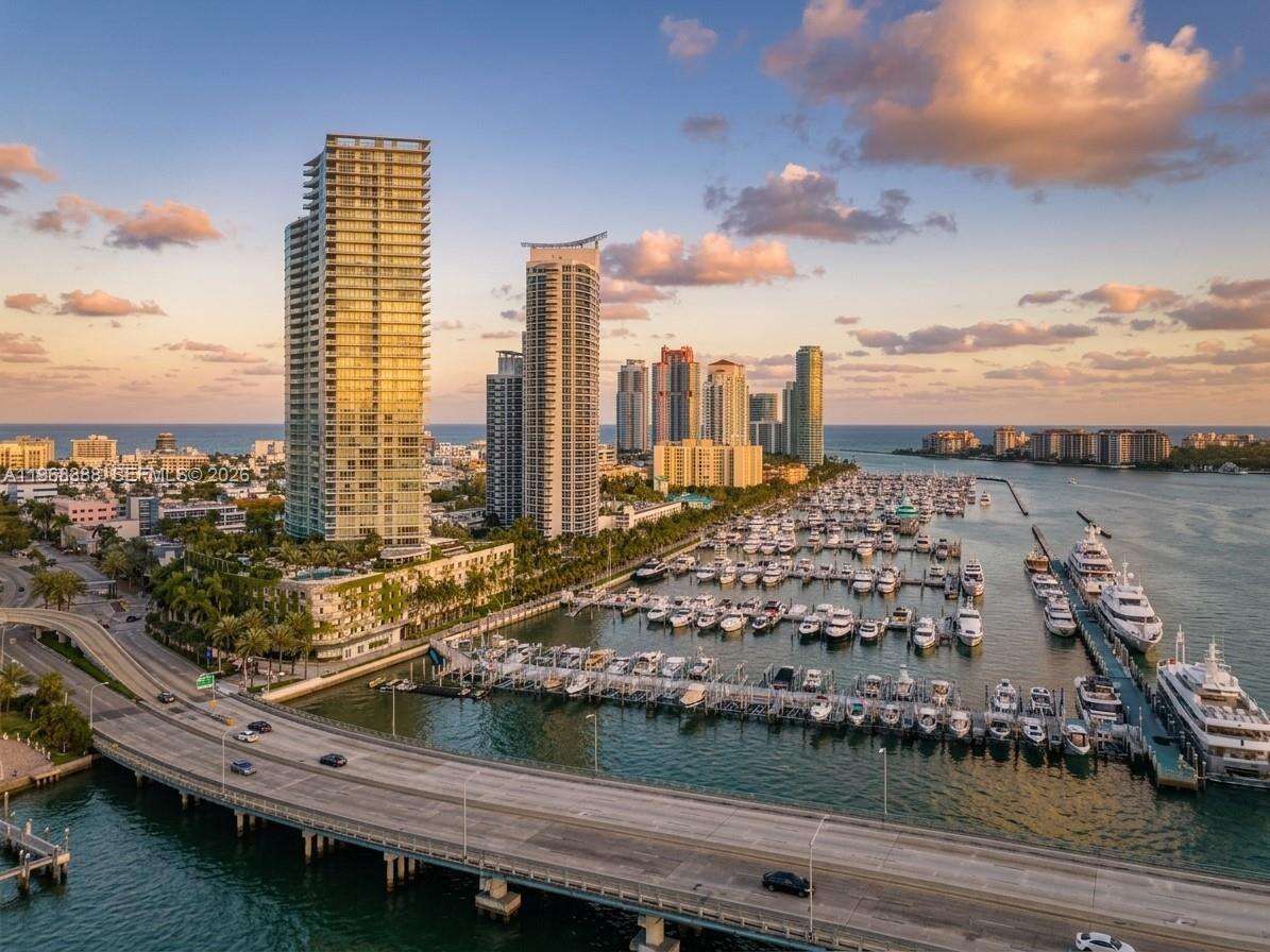 Icon at 450 Alton Rd, Miami Beach, FL 33139 - For Rent photo 49