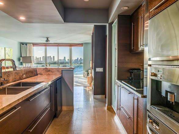 Icon at 450 Alton Rd, Miami Beach, FL 33139 - For Rent photo 10