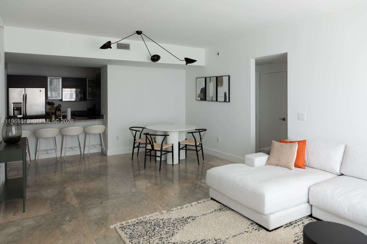The Plaza On Brickell East at 950 Brickell Bay Dr, Miami, FL 33131 - For Rent photo 6