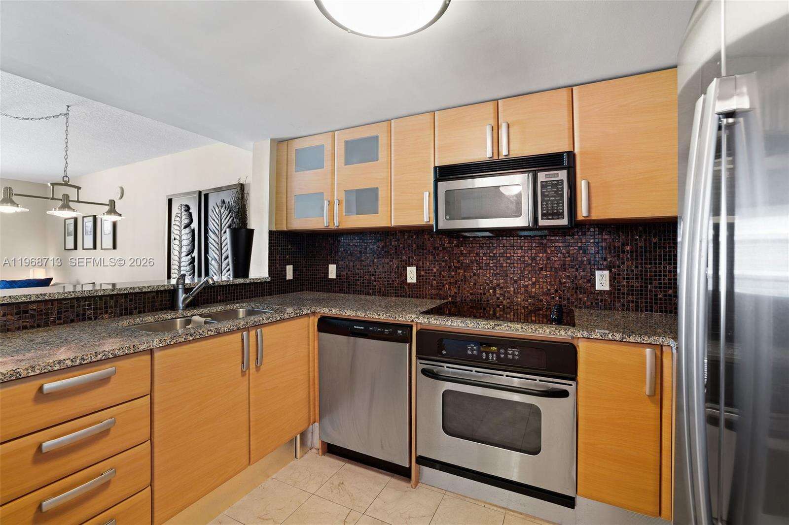 Skyline On Brickell at 2101 Brickell Ave, Miami, FL 33129 - For Rent photo 4
