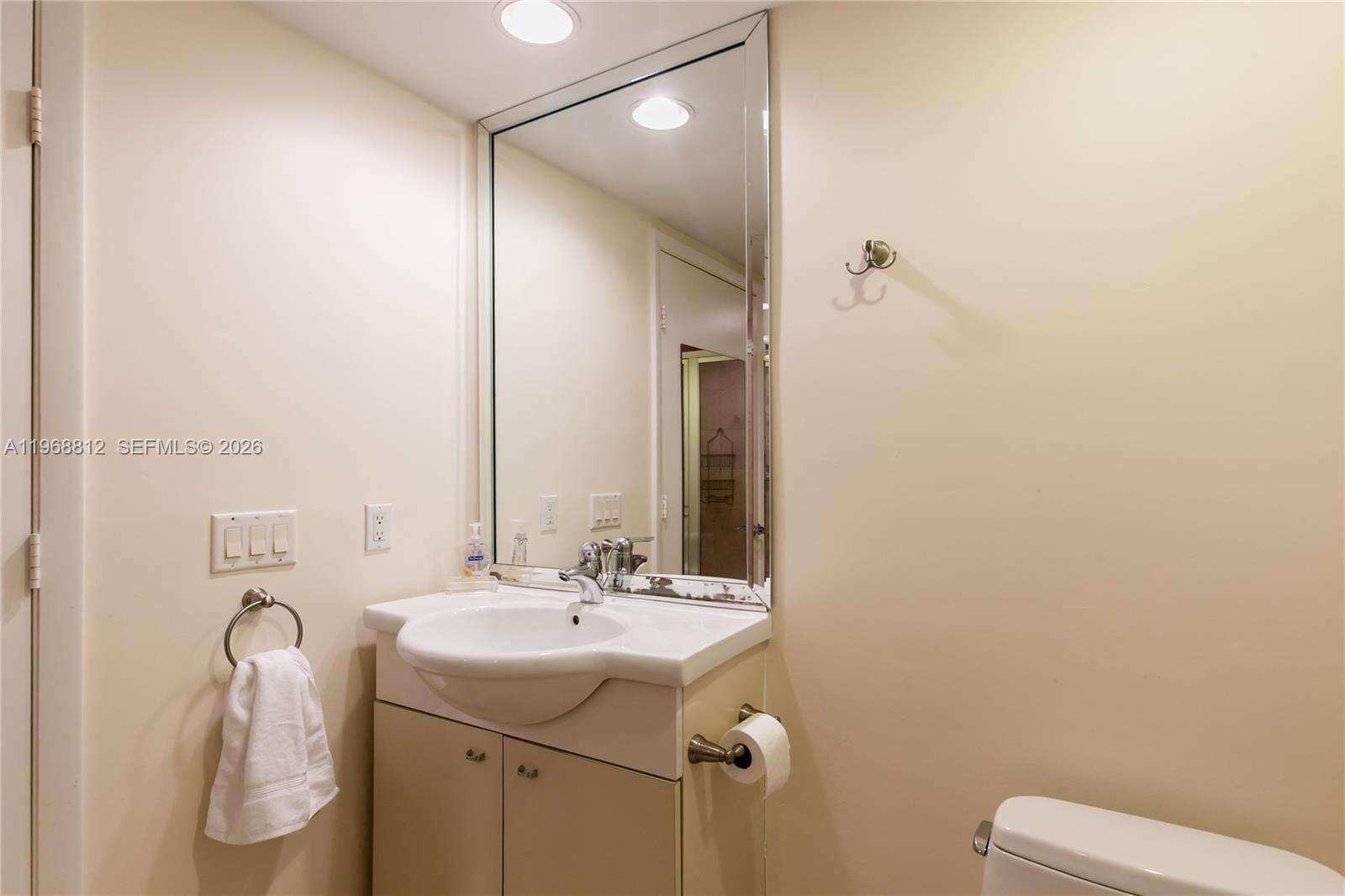 The Beach Club Two at 1830 Ocean Dr, Hallandale Beach, FL 33009 - For Rent photo 17