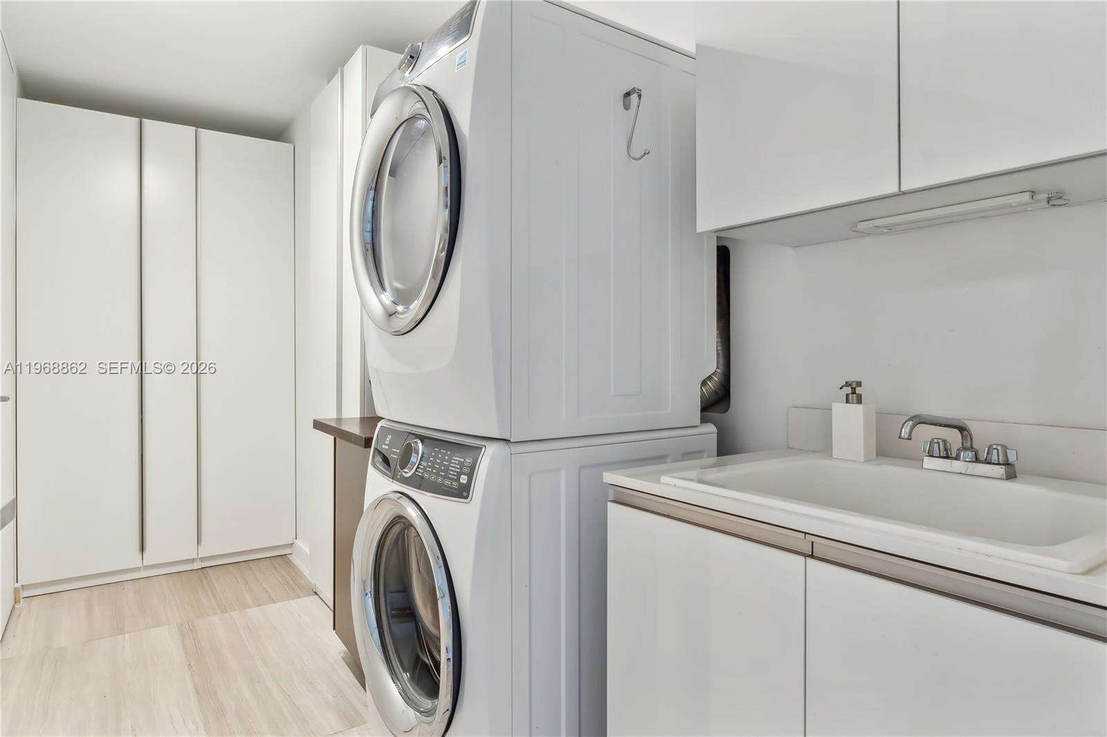 Armani Casa at 18975 Collins Ave, Sunny Isles Beach, FL 33160 - For Rent photo 26