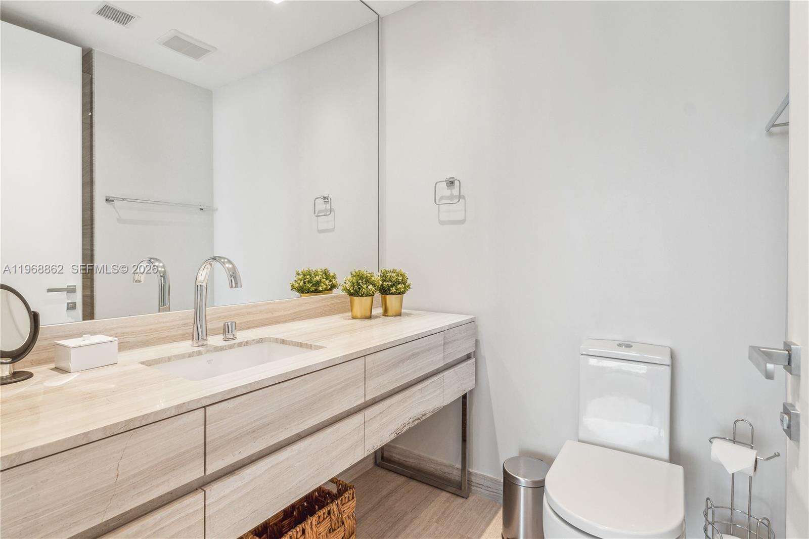 Armani Casa at 18975 Collins Ave, Sunny Isles Beach, FL 33160 - For Rent photo 34
