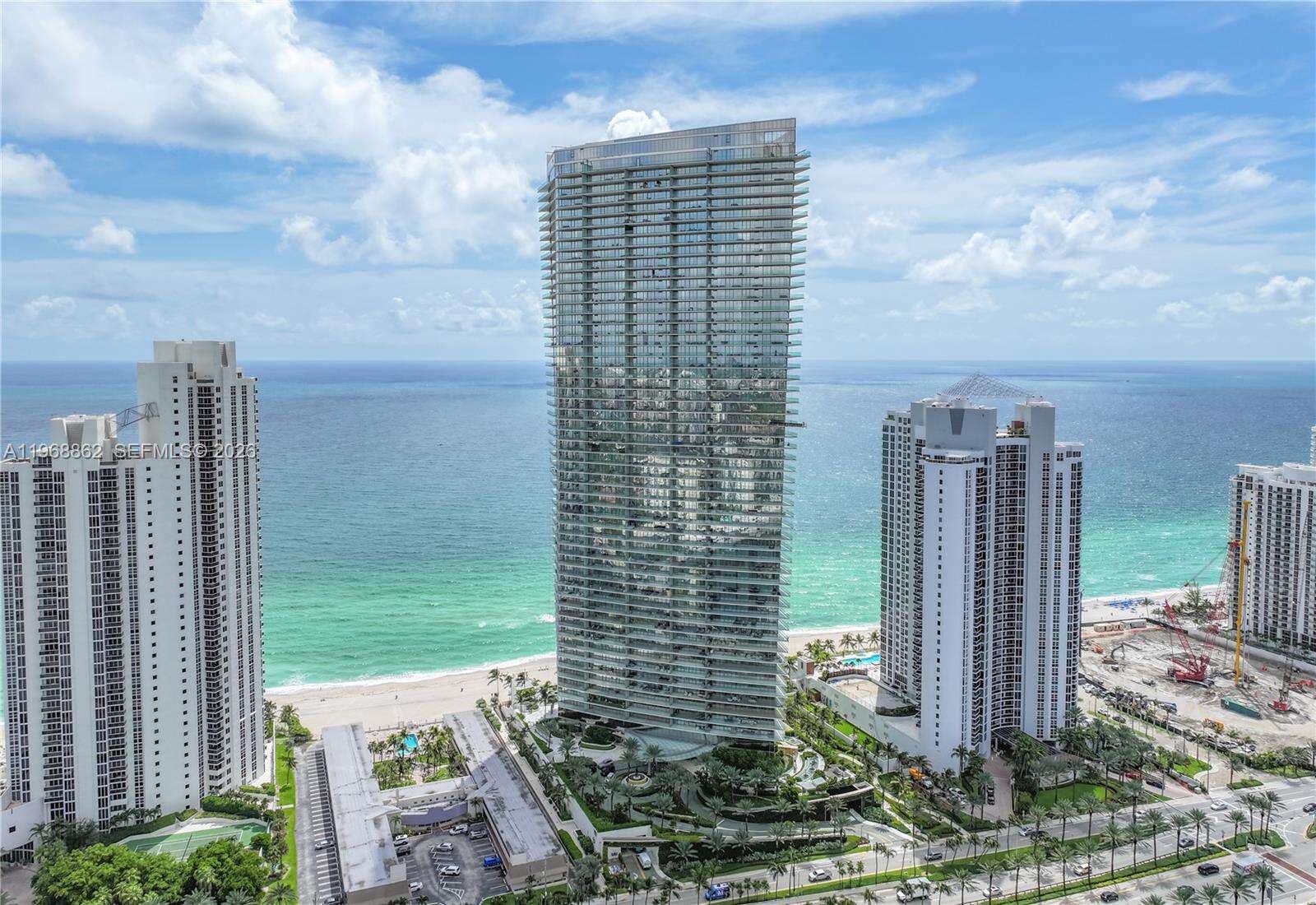 Armani Casa at 18975 Collins Ave, Sunny Isles Beach, FL 33160 - For Rent photo 38