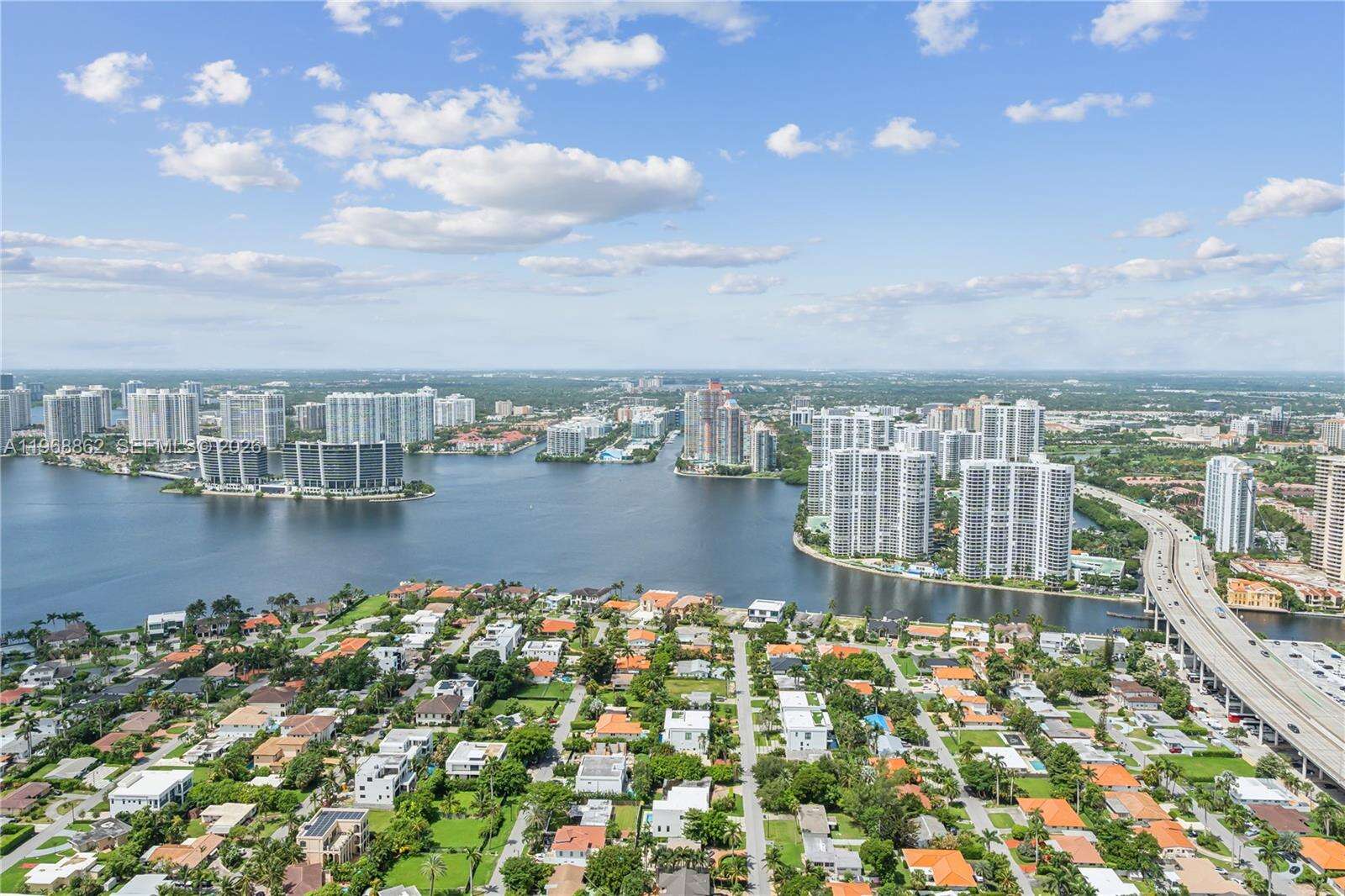 Armani Casa at 18975 Collins Ave, Sunny Isles Beach, FL 33160 - For Rent photo 7