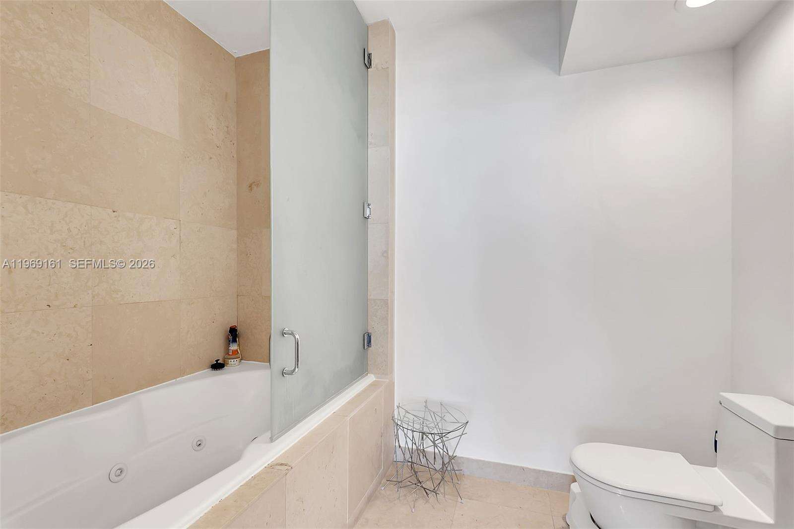 Icon at 450 Alton Rd, Miami Beach, FL 33139 - For Rent photo 15