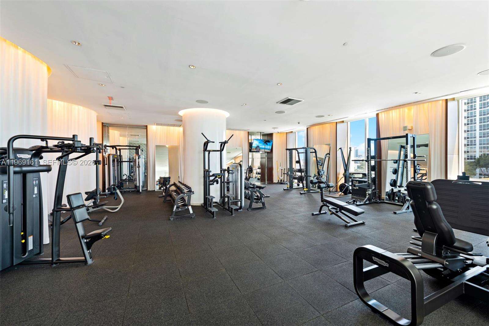 Icon at 450 Alton Rd, Miami Beach, FL 33139 - For Rent photo 25