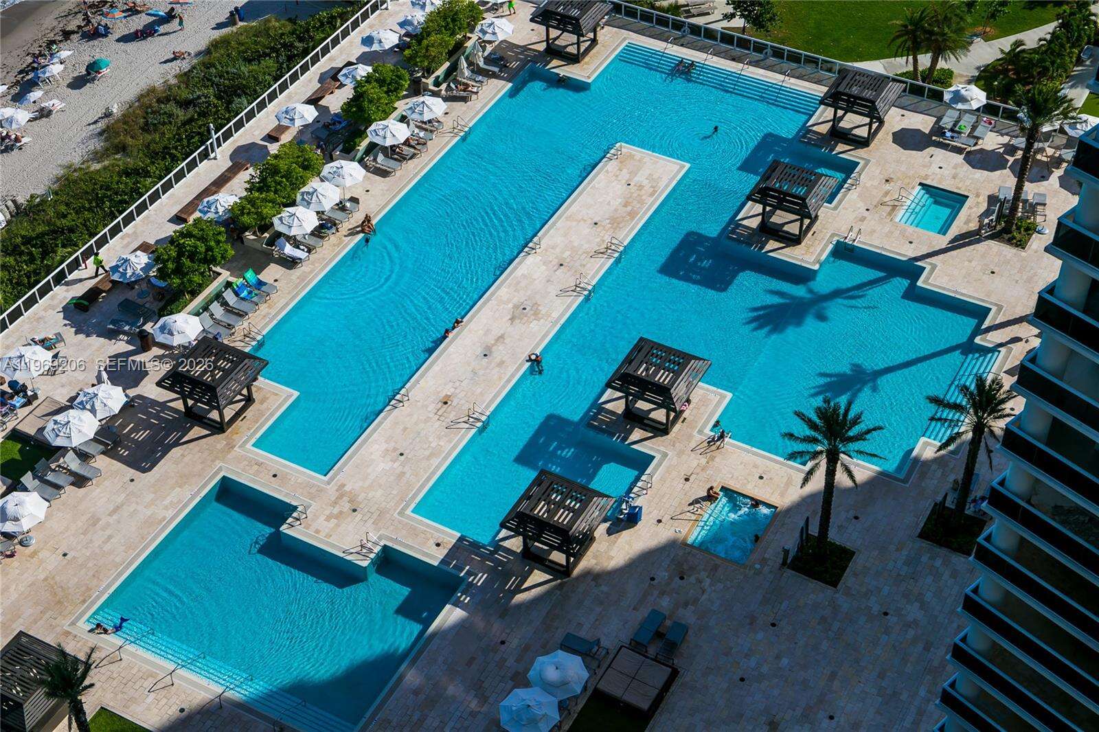 The Beach Club Two at 1830 Ocean Dr, Hallandale Beach, FL 33009 - For Rent photo 15