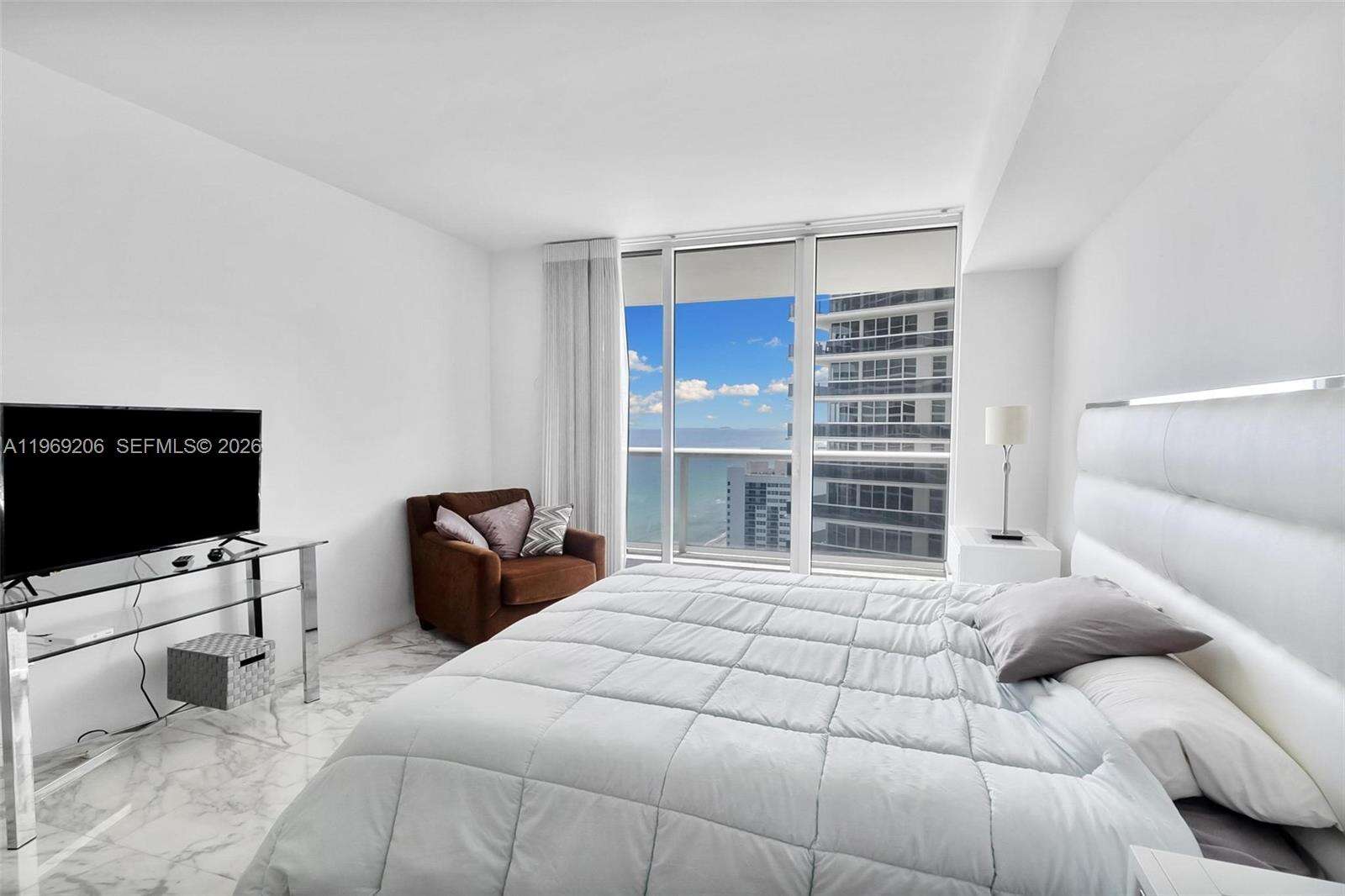 The Beach Club Two at 1830 Ocean Dr, Hallandale Beach, FL 33009 - For Rent photo 10