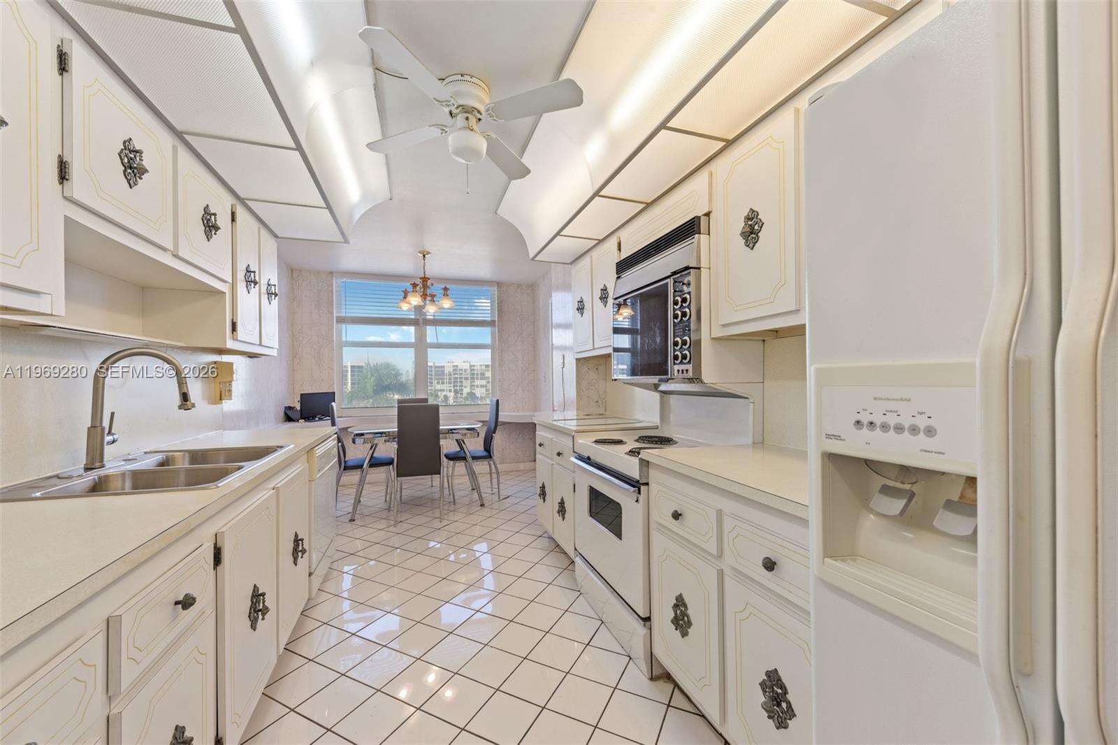 Aquarius at 2751 Ocean Dr, Hollywood, FL 33019 - For Rent photo 10