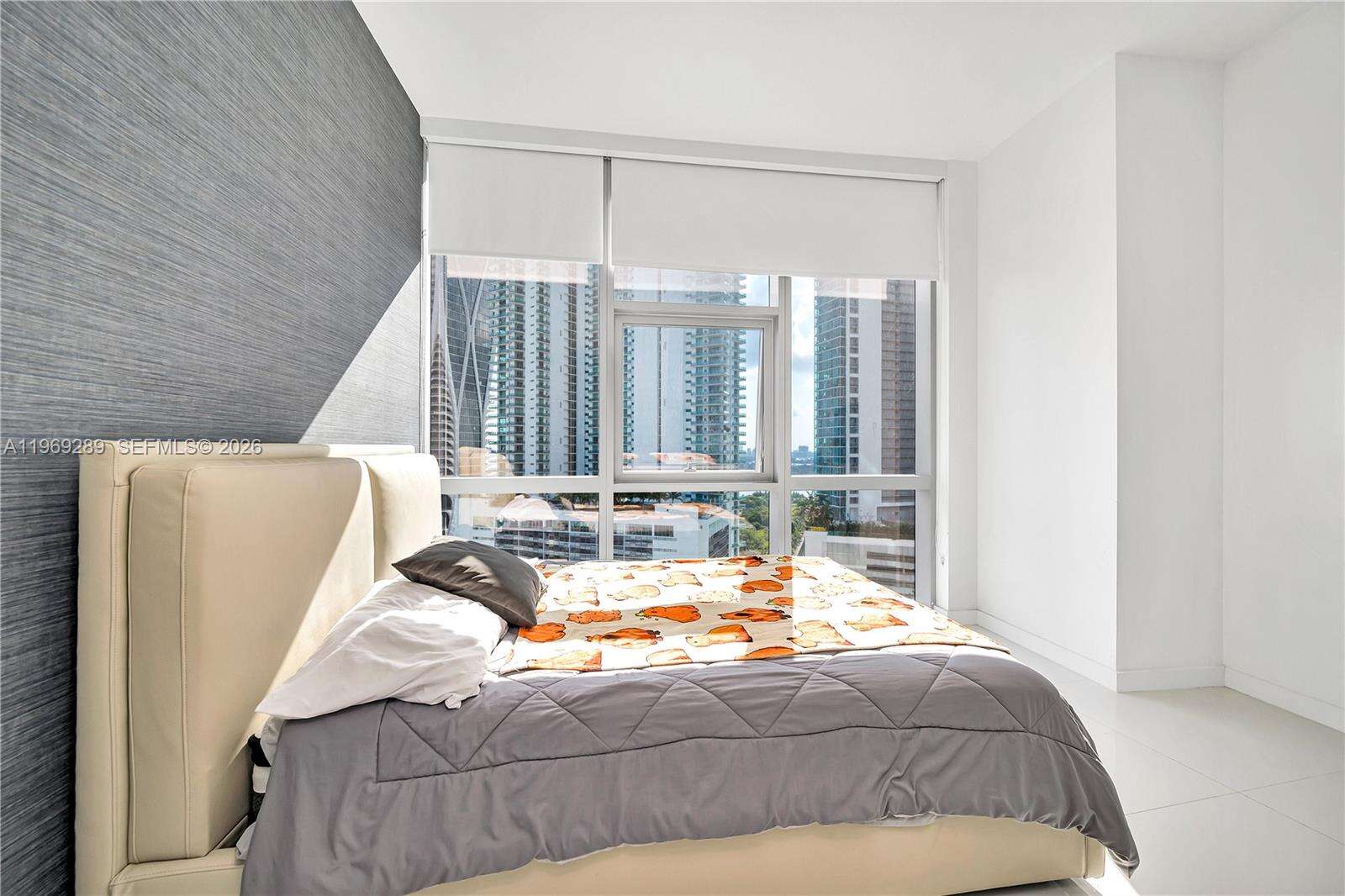 Paramount Miami Worldcenter at 851 1 Ave, Miami, FL 33132 - For Rent photo 14