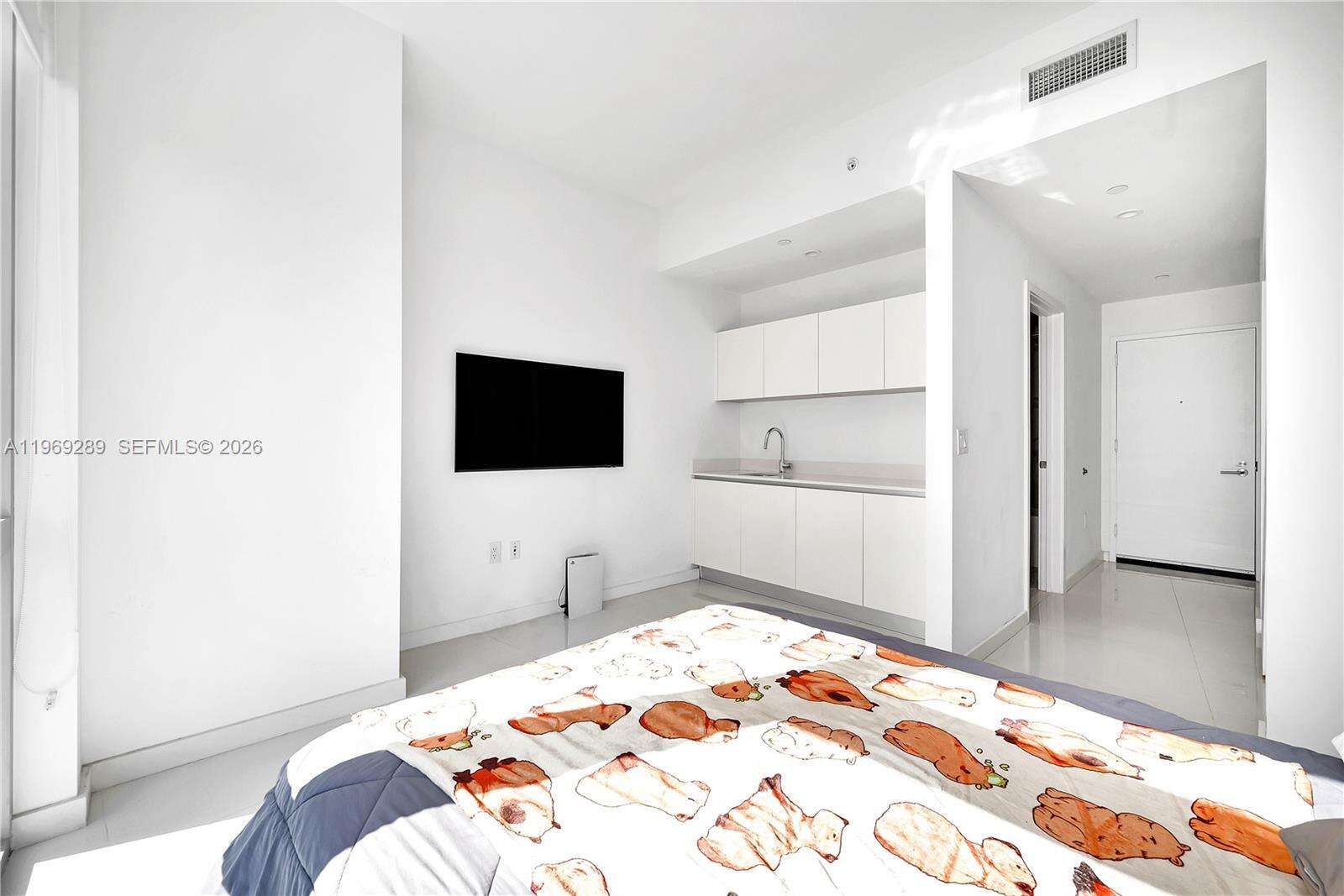 Paramount Miami Worldcenter at 851 1 Ave, Miami, FL 33132 - For Rent photo 15