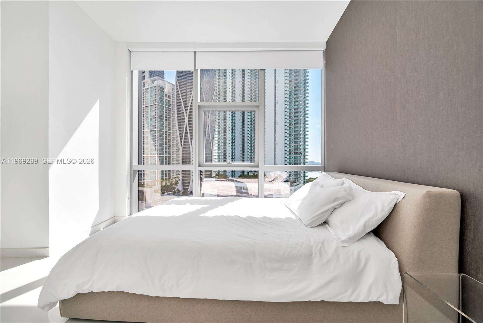 Paramount Miami Worldcenter at 851 1 Ave, Miami, FL 33132 - For Rent photo 16