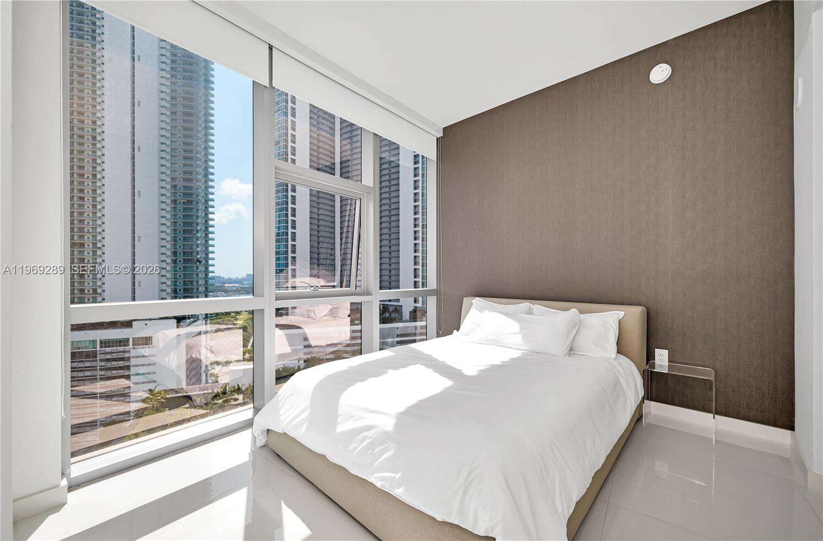 Paramount Miami Worldcenter at 851 1 Ave, Miami, FL 33132 - For Rent photo 17