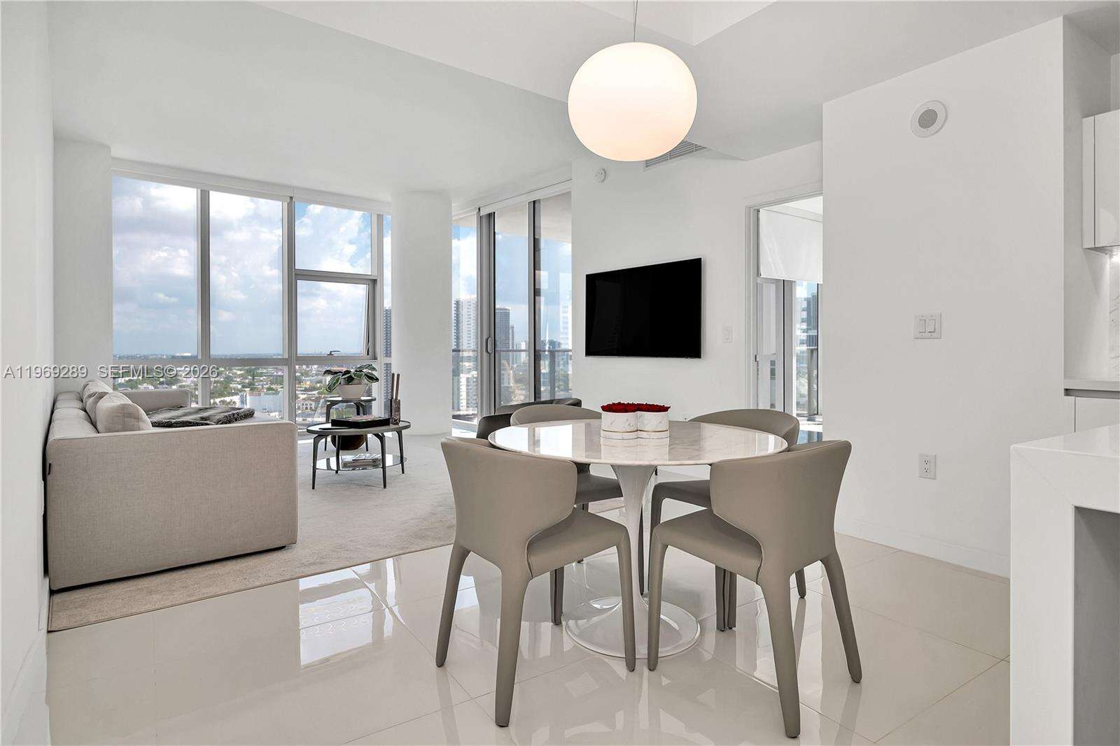 Paramount Miami Worldcenter at 851 1 Ave, Miami, FL 33132 - For Rent photo 3