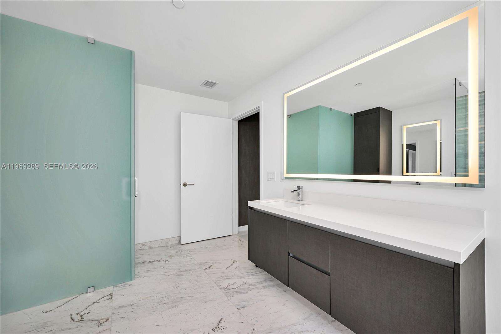 Paramount Miami Worldcenter at 851 1 Ave, Miami, FL 33132 - For Rent photo 26