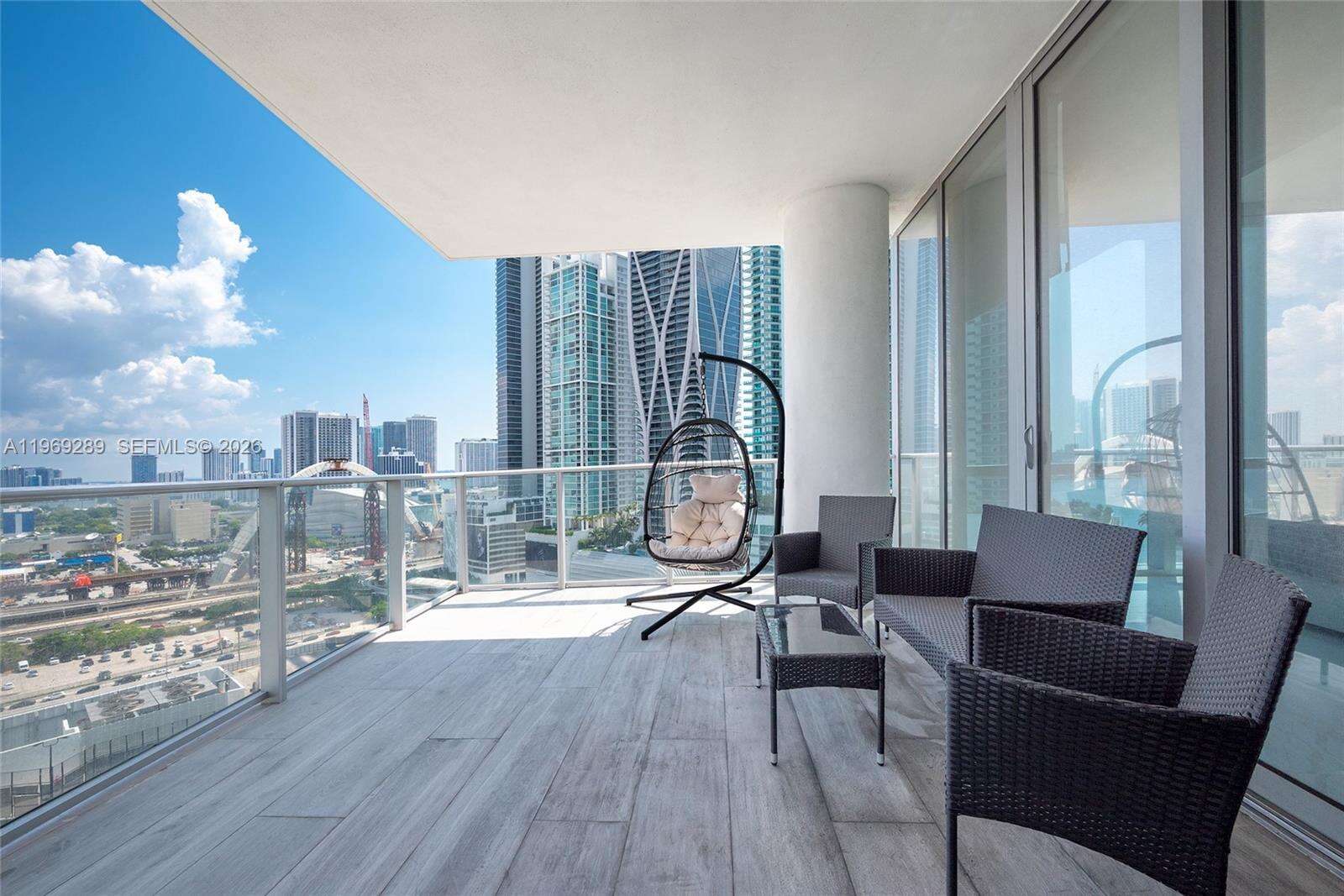 Paramount Miami Worldcenter at 851 1 Ave, Miami, FL 33132 - For Rent photo 28