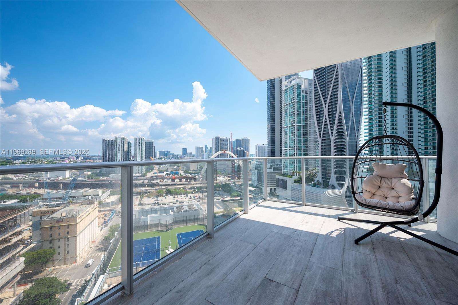 Paramount Miami Worldcenter at 851 1 Ave, Miami, FL 33132 - For Rent photo 29