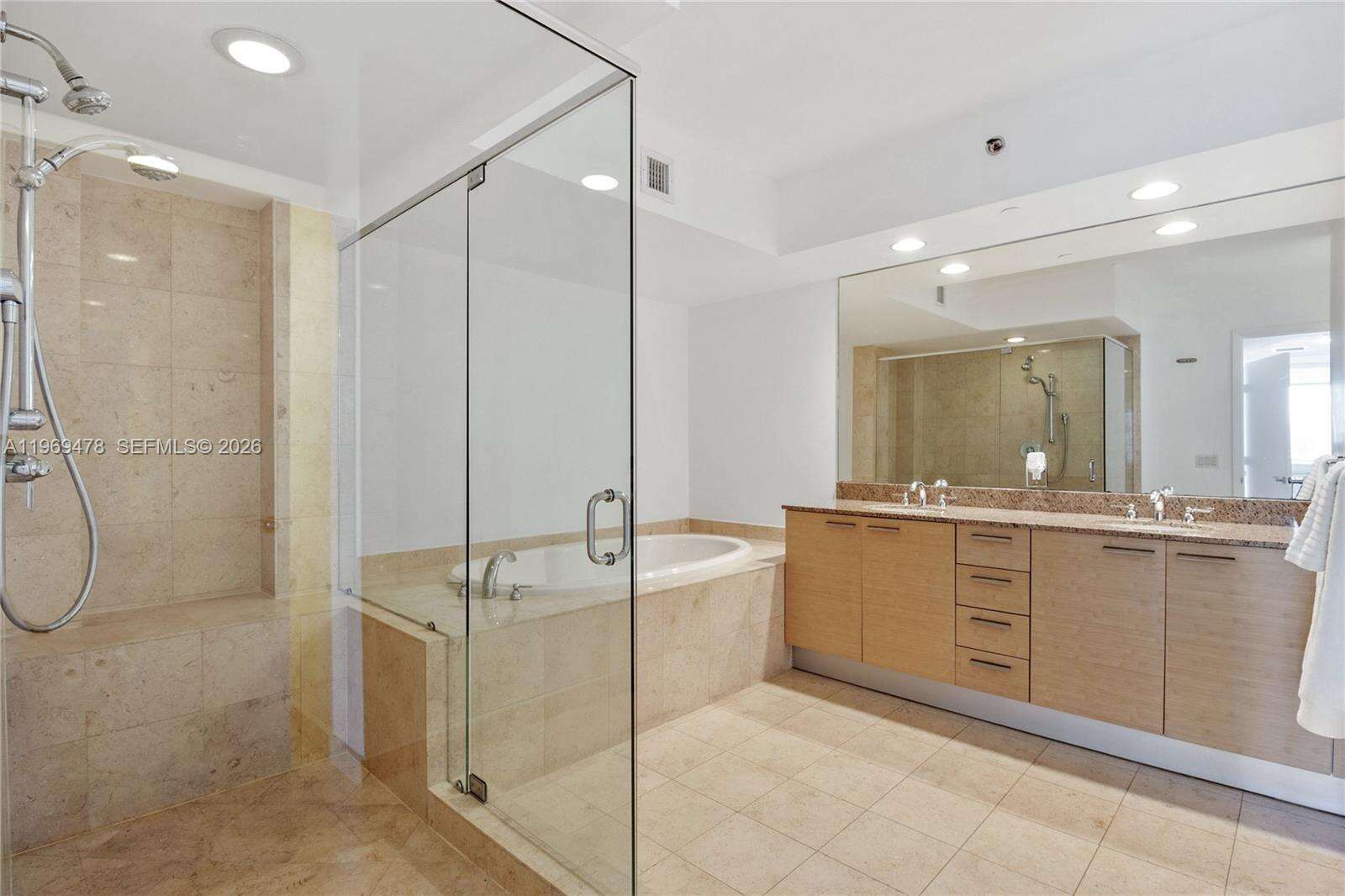 The Beach Club Two at 1830 Ocean Dr, Hallandale Beach, FL 33009 - For Rent photo 12