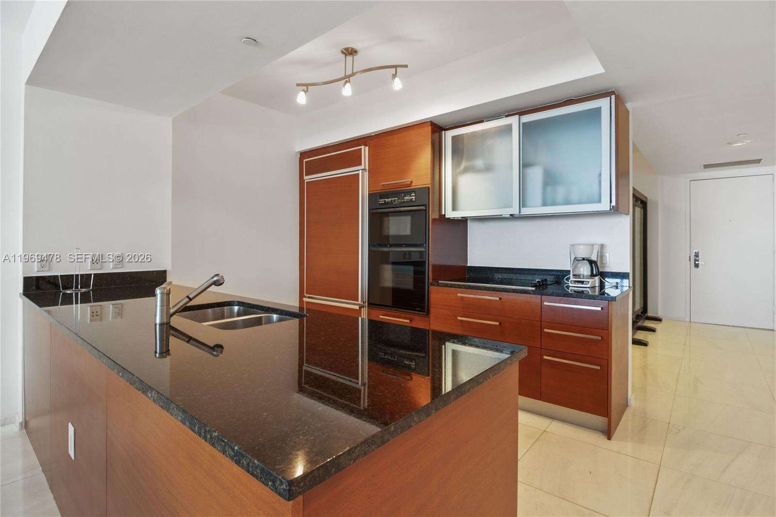 The Beach Club Two at 1830 Ocean Dr, Hallandale Beach, FL 33009 - For Rent photo 7
