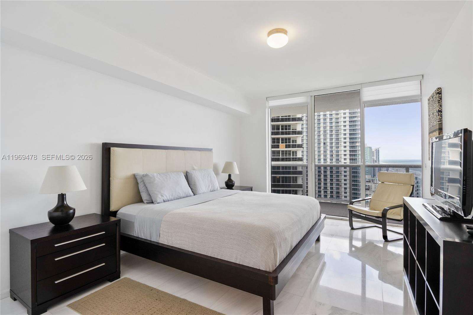 The Beach Club Two at 1830 Ocean Dr, Hallandale Beach, FL 33009 - For Rent photo 8
