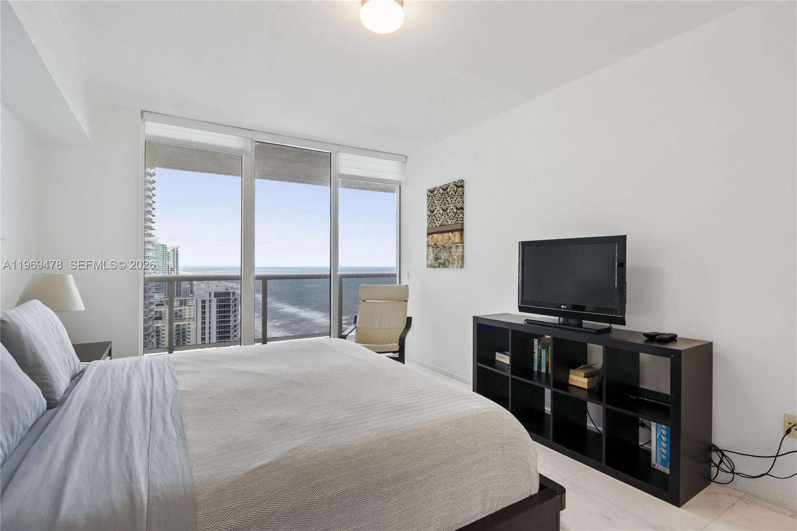 The Beach Club Two at 1830 Ocean Dr, Hallandale Beach, FL 33009 - For Rent photo 9