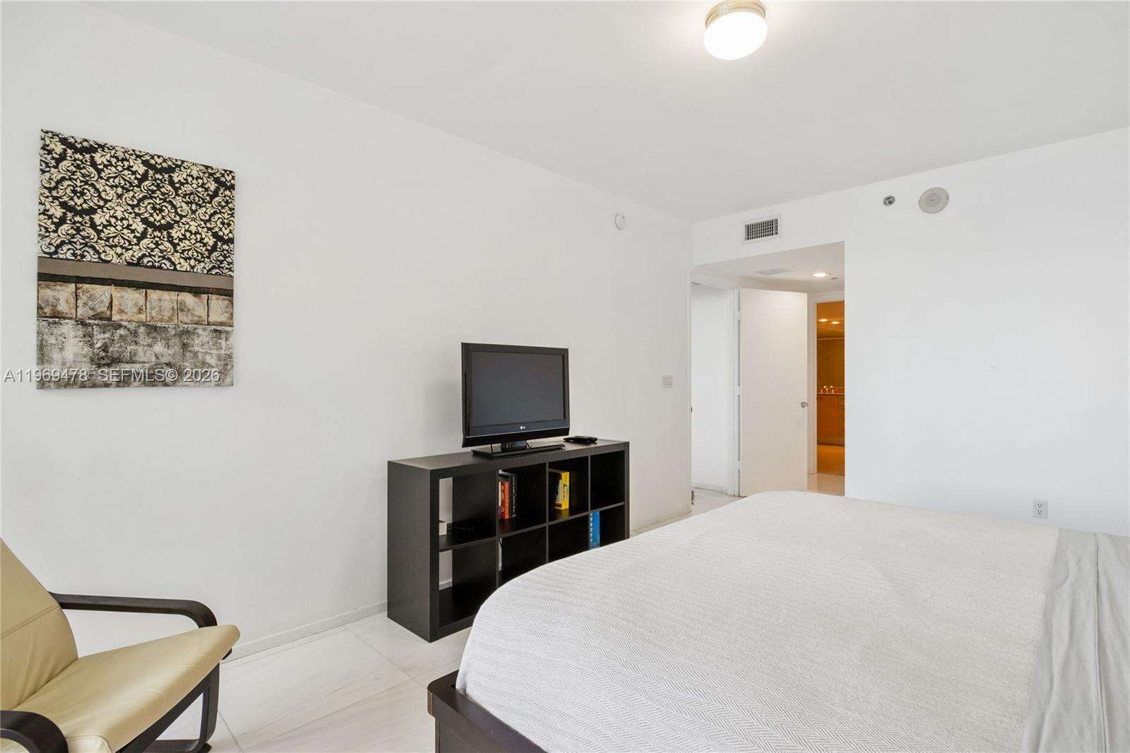 The Beach Club Two at 1830 Ocean Dr, Hallandale Beach, FL 33009 - For Rent photo 10