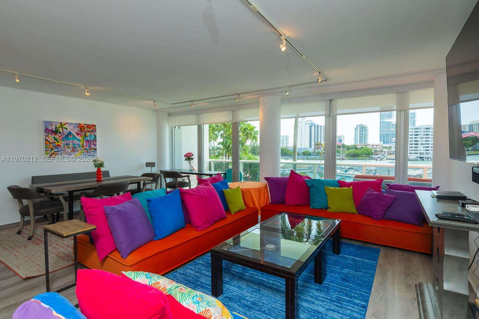 King Cole at 900 Bay Dr, Miami Beach, FL 33141 - For Rent photo 2