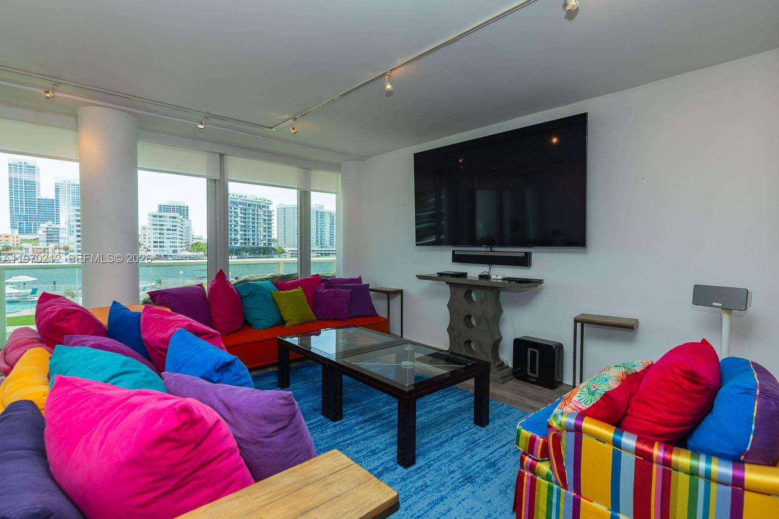 King Cole at 900 Bay Dr, Miami Beach, FL 33141 - For Rent photo 3