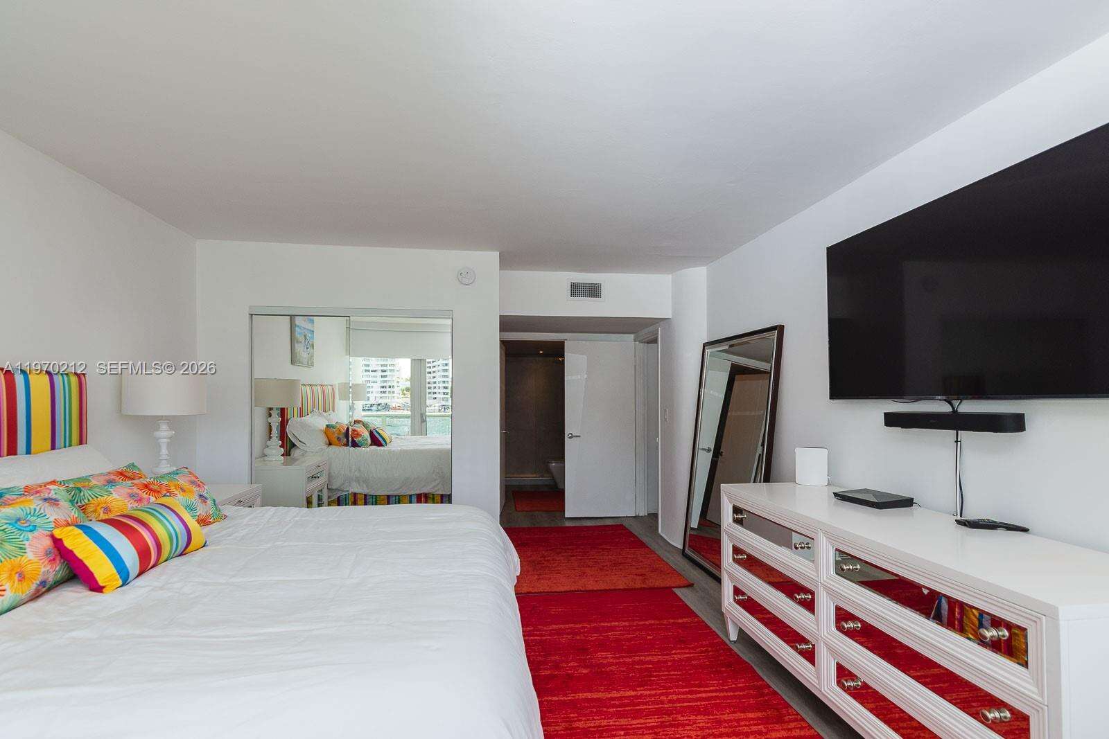 King Cole at 900 Bay Dr, Miami Beach, FL 33141 - For Rent photo 24