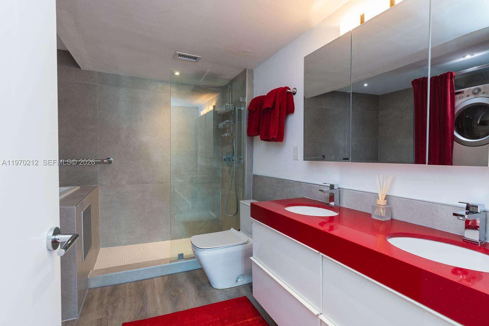 King Cole at 900 Bay Dr, Miami Beach, FL 33141 - For Rent photo 26