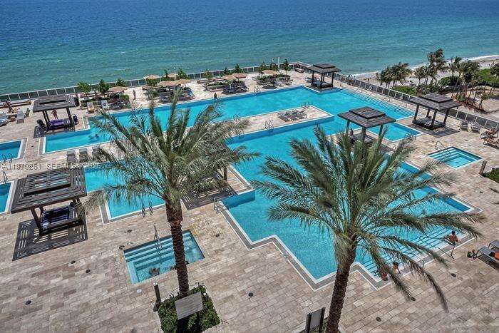 The Beach Club Two at 1830 Ocean Dr, Hallandale Beach, FL 33009 - For Rent photo 35
