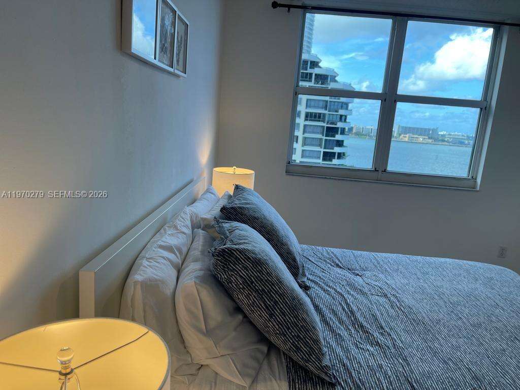 Isola at 770 Claughton Island Dr, Miami, FL 33131 - For Rent photo 18