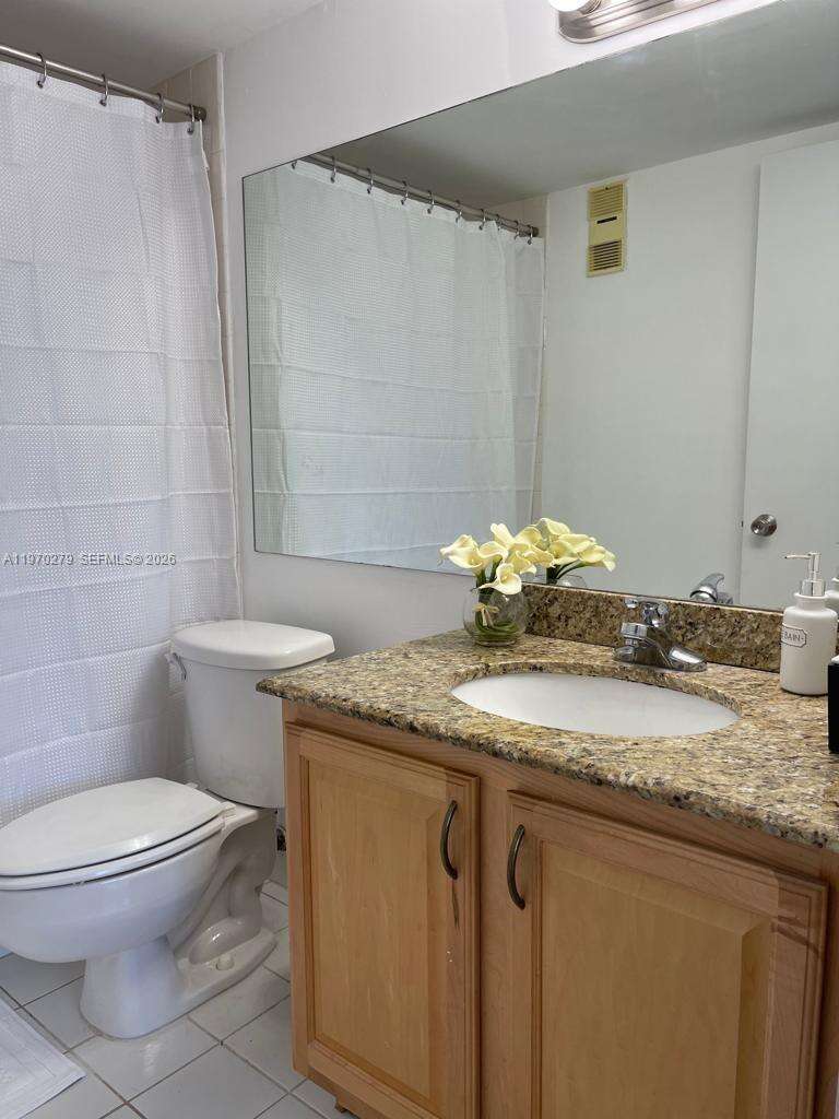 Isola at 770 Claughton Island Dr, Miami, FL 33131 - For Rent photo 20