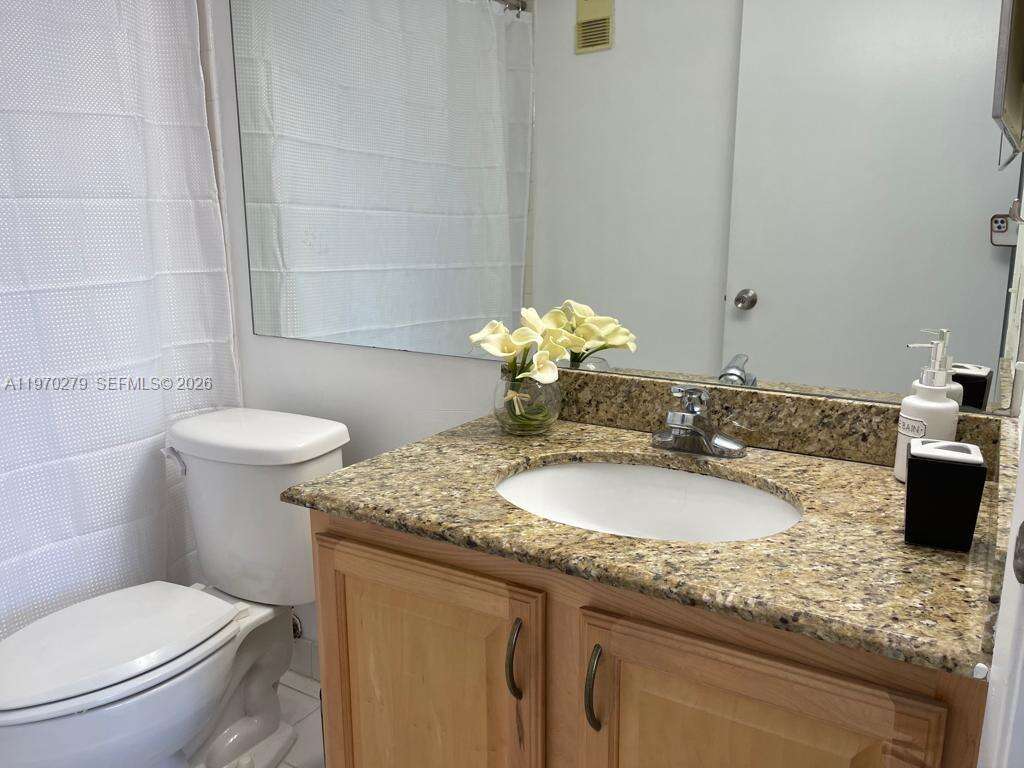 Isola at 770 Claughton Island Dr, Miami, FL 33131 - For Rent photo 21
