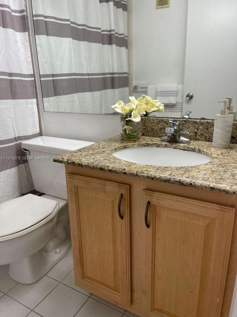 Isola at 770 Claughton Island Dr, Miami, FL 33131 - For Rent photo 25