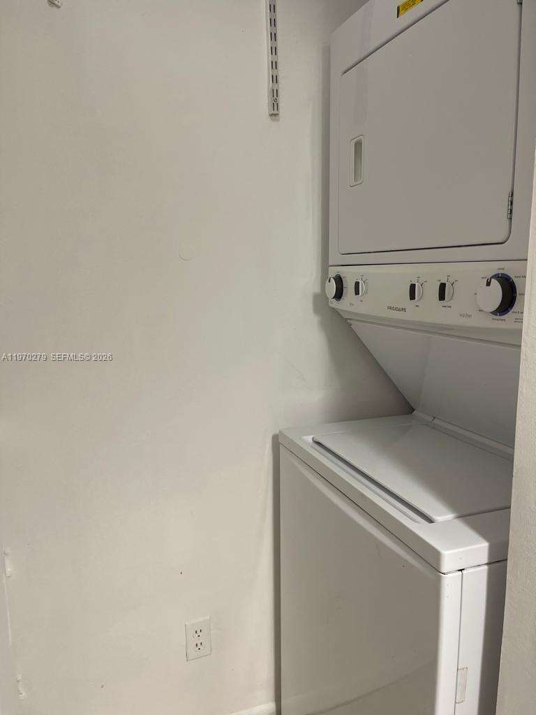 Isola at 770 Claughton Island Dr, Miami, FL 33131 - For Rent photo 26
