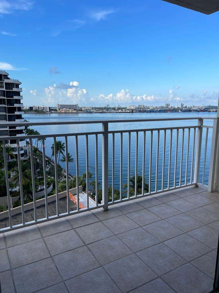Isola at 770 Claughton Island Dr, Miami, FL 33131 - For Rent photo 27