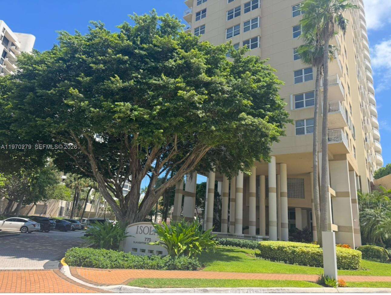 Isola at 770 Claughton Island Dr, Miami, FL 33131 - For Rent photo 33