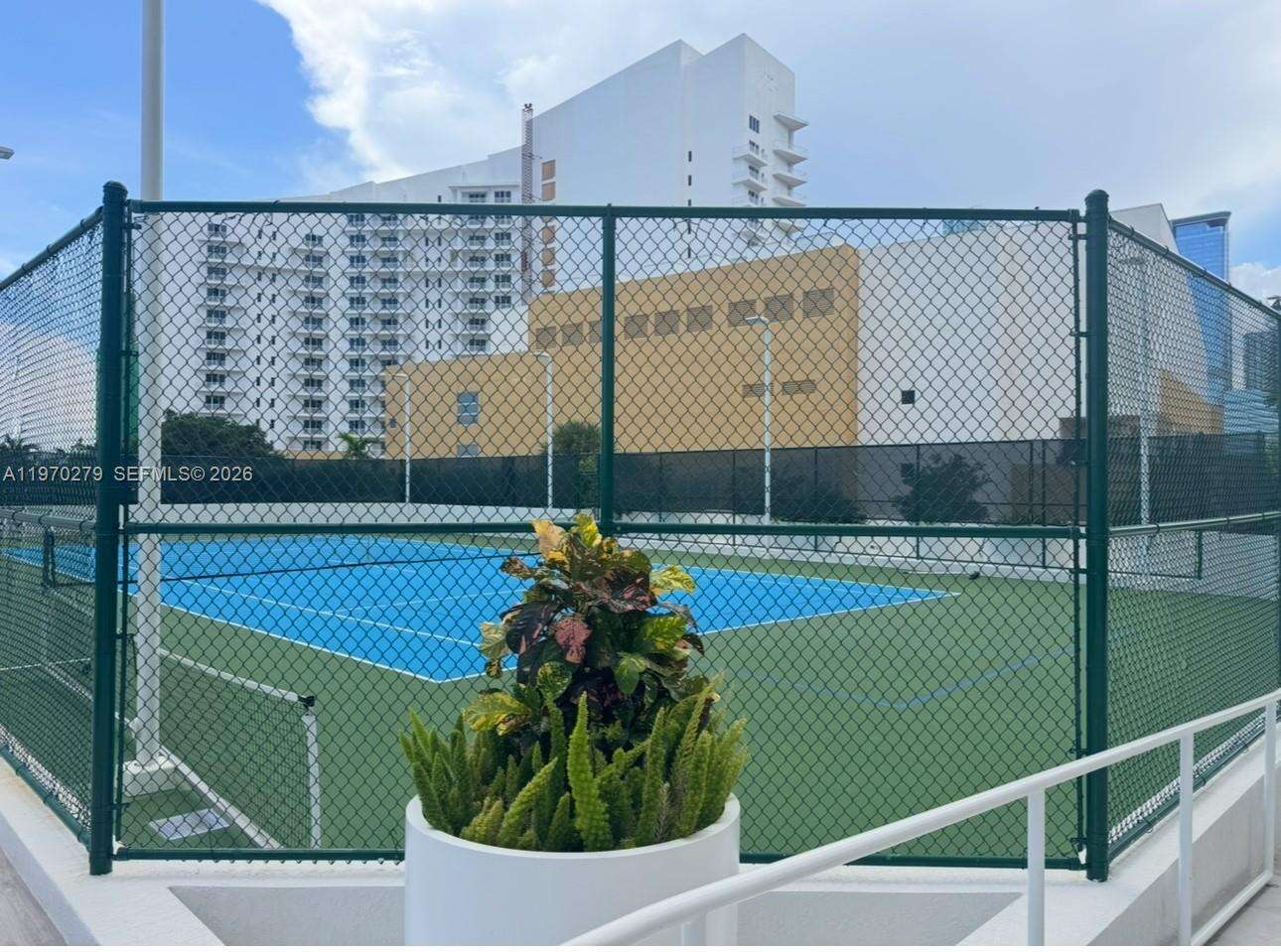 Isola at 770 Claughton Island Dr, Miami, FL 33131 - For Rent photo 35