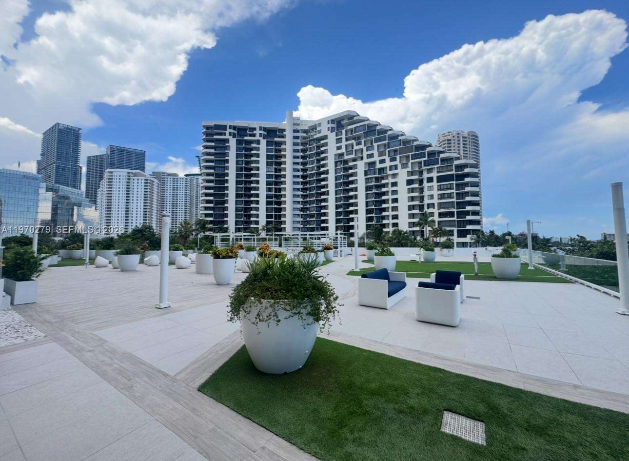 Isola at 770 Claughton Island Dr, Miami, FL 33131 - For Rent photo 37