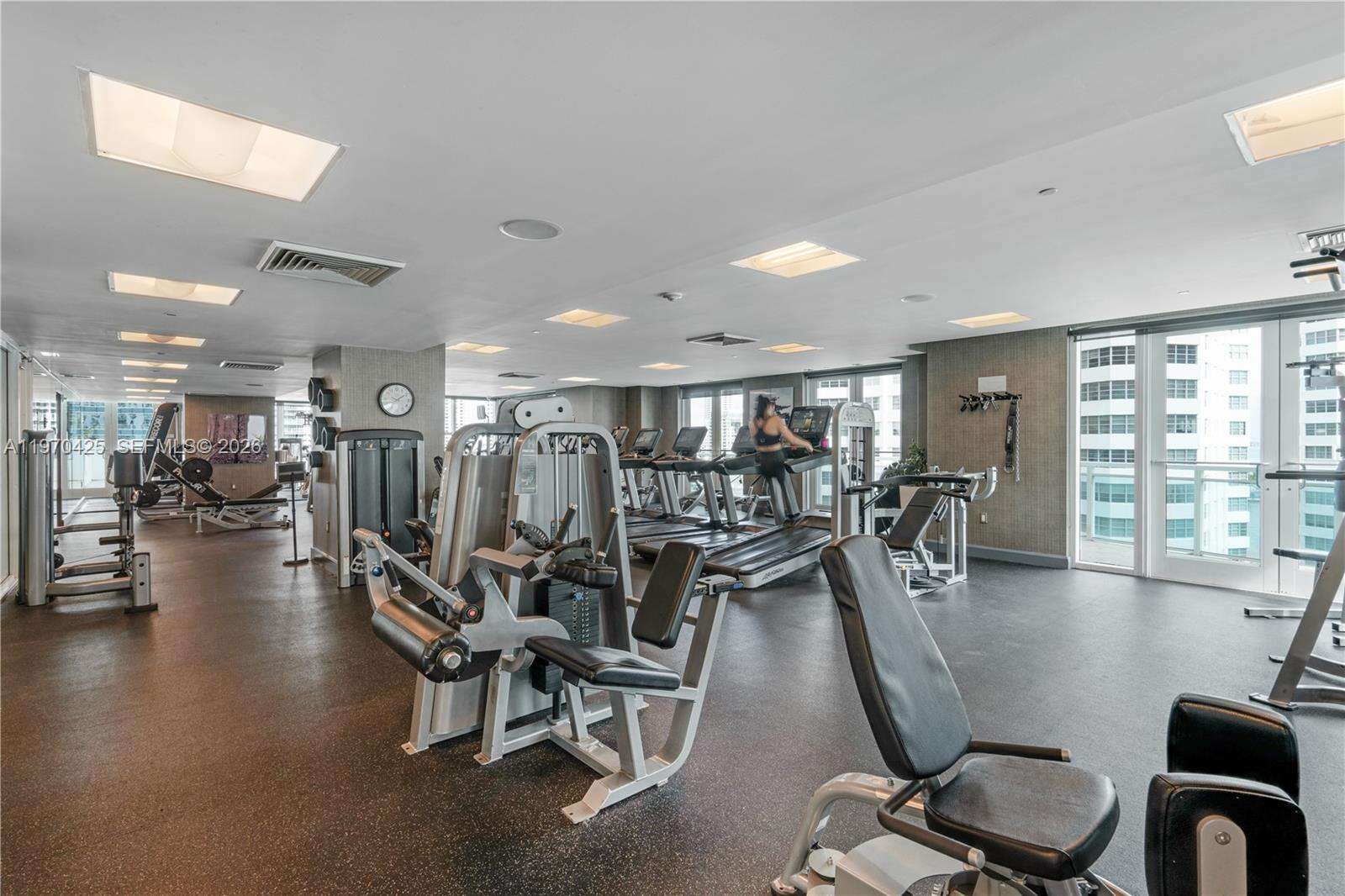 The Plaza On Brickell West at 951 Brickell Ave, Miami, FL 33131 - For Rent photo 39