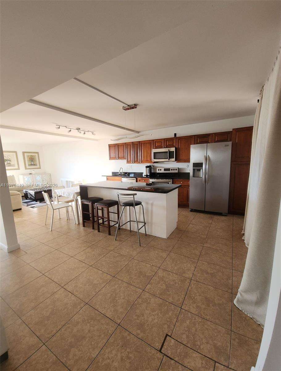 Villa Dorada at 20381 30 Ave, Aventura, FL 33180 - For Rent photo 10