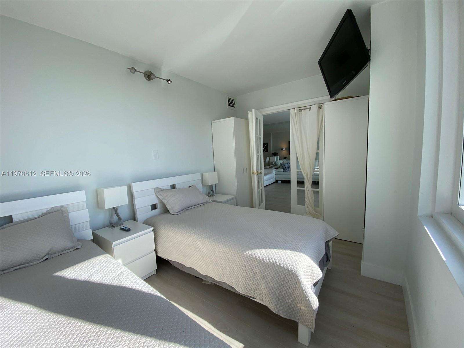 Roney Palace at 2301 Collins Ave, Miami Beach, FL 33139 - For Rent photo 11