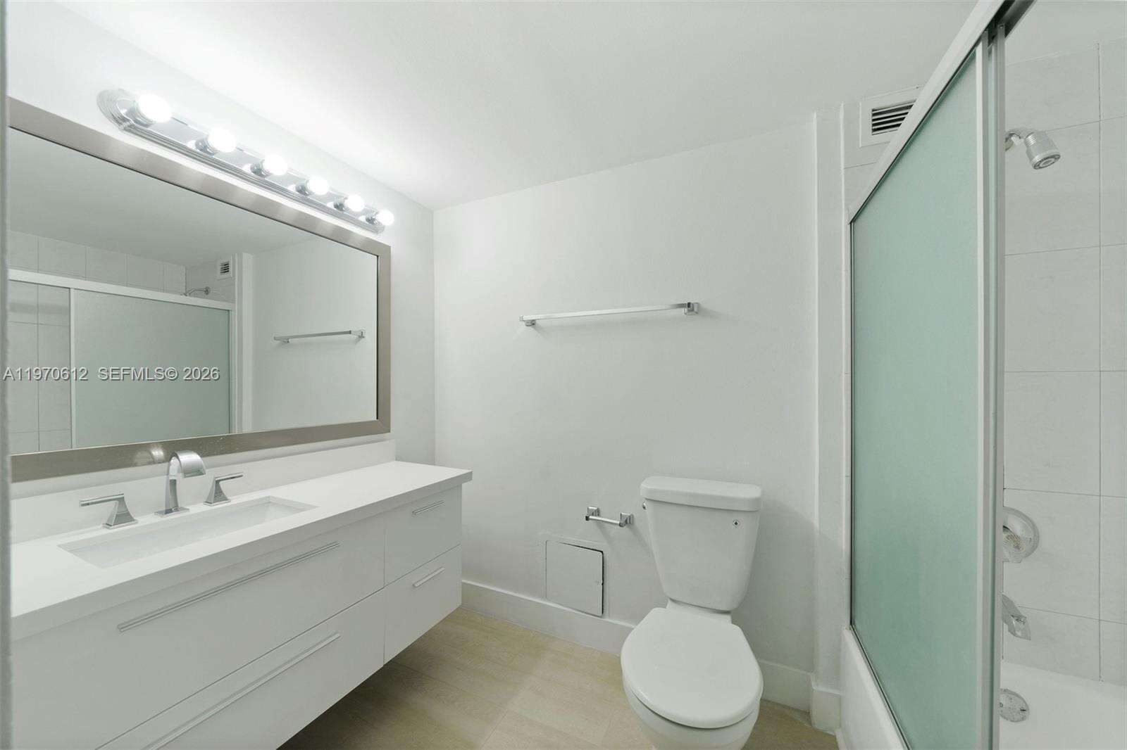 Roney Palace at 2301 Collins Ave, Miami Beach, FL 33139 - For Rent photo 13